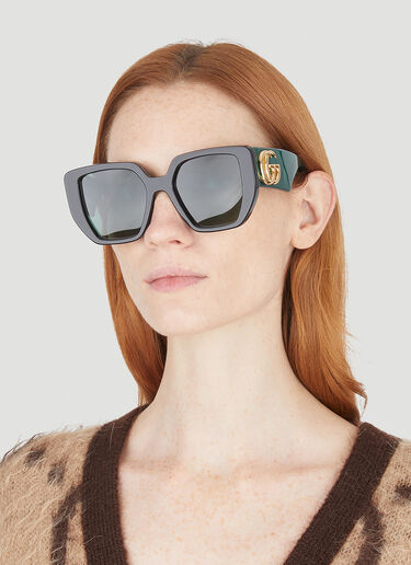 Gucci Oversized Logo Sunglasses Black guc0245251