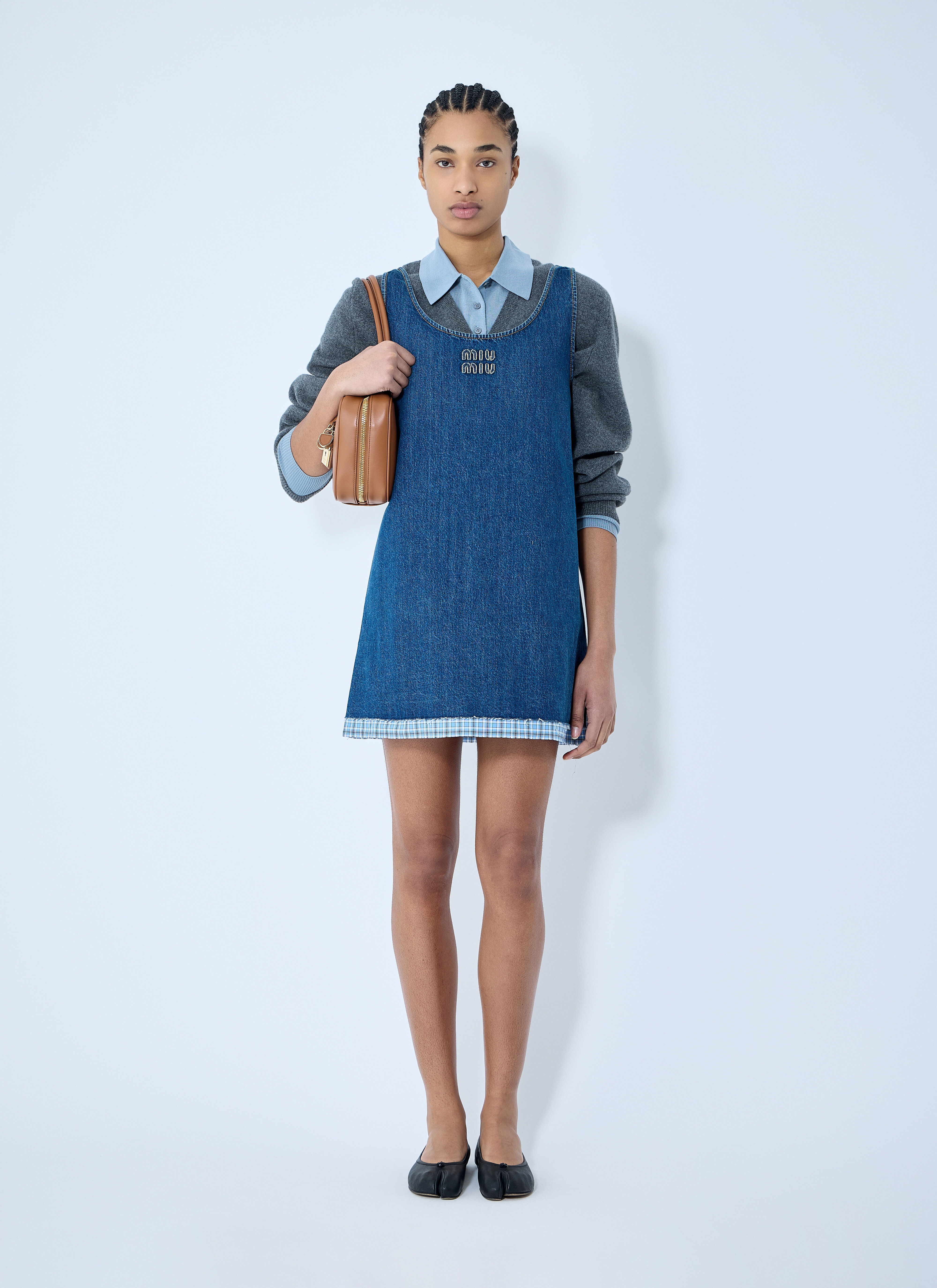 Miu Miu Logo Motif Denim Dress en Blue pour femme | LN-CC®