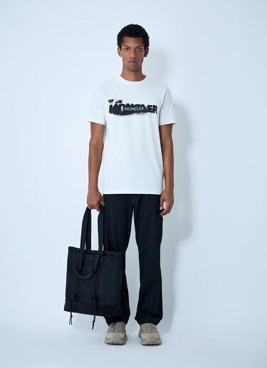 Moncler Logo Motif T-Shirt White mon0161015