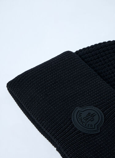 Moncler Logo Motif Beanie Hat Black mon0161036