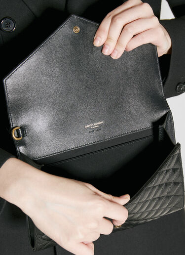 엔벨로프 플랩 파우치 Saint Laurent 엔벨로프 플랩 파우치 블랙 sla0255109