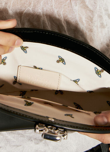 앰버 클러치 Vivienne Westwood 앰버 클러치 블랙 vvw0256016