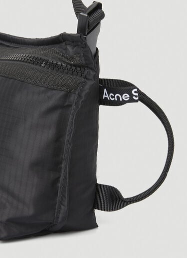 Acne Studios 페이스 플라크 크로스바디 백 블랙 acn0147035
