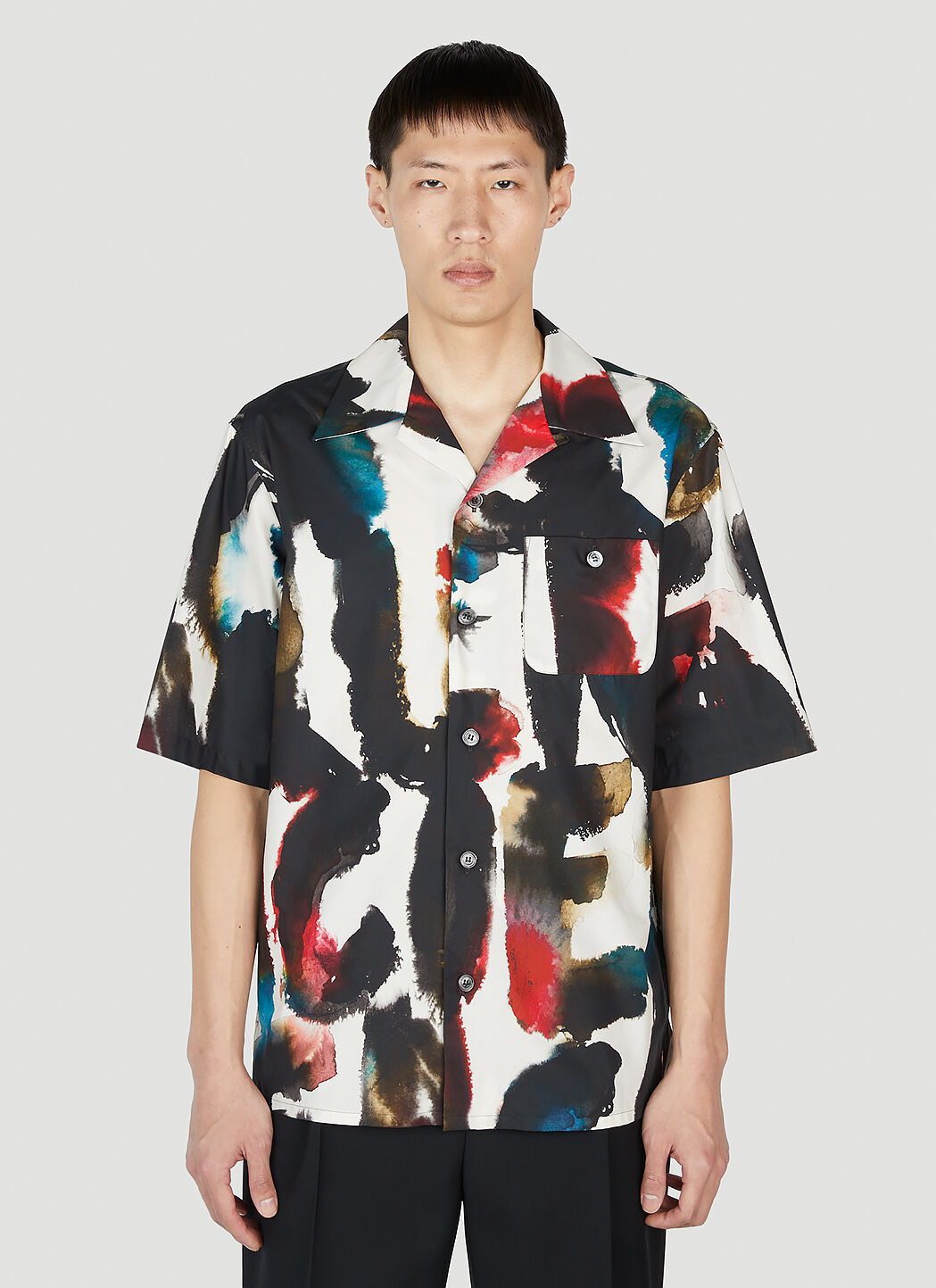 Tシャツ・カットソー alexander mcqueen CAMP COLLAR HAWAIIAN SHIRT Alexander Mcqueen Camp Collar Hawaiian Black Viscose Shirt