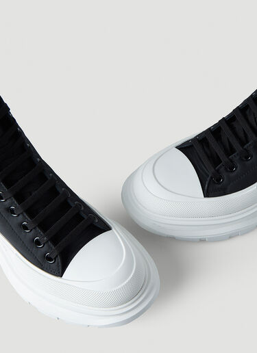 Alexander McQueen Tread Slick 高性能衬垫靴 黑色 amq0246027