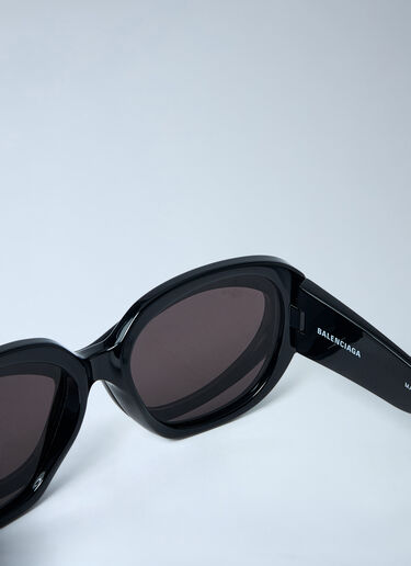 Superbusy Round Sunglasses Balenciaga Superbusy Round Sunglasses Black bal0361001