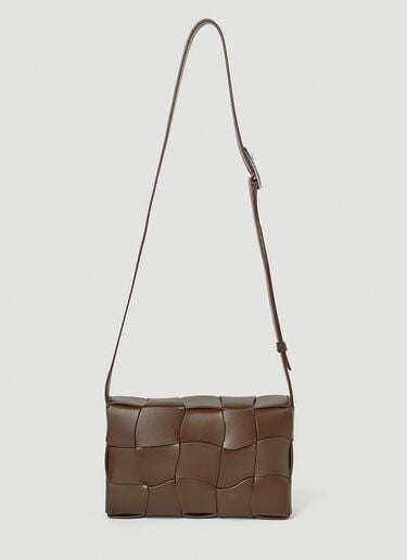 Bottega Veneta 웨이브드 카세트 크로스바디 백 브라운 bov0153036