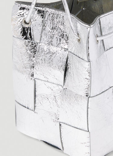 Cassette Bucket Shoulder Bag Bottega Veneta Cassette Bucket Shoulder Bag Silver bov0252104