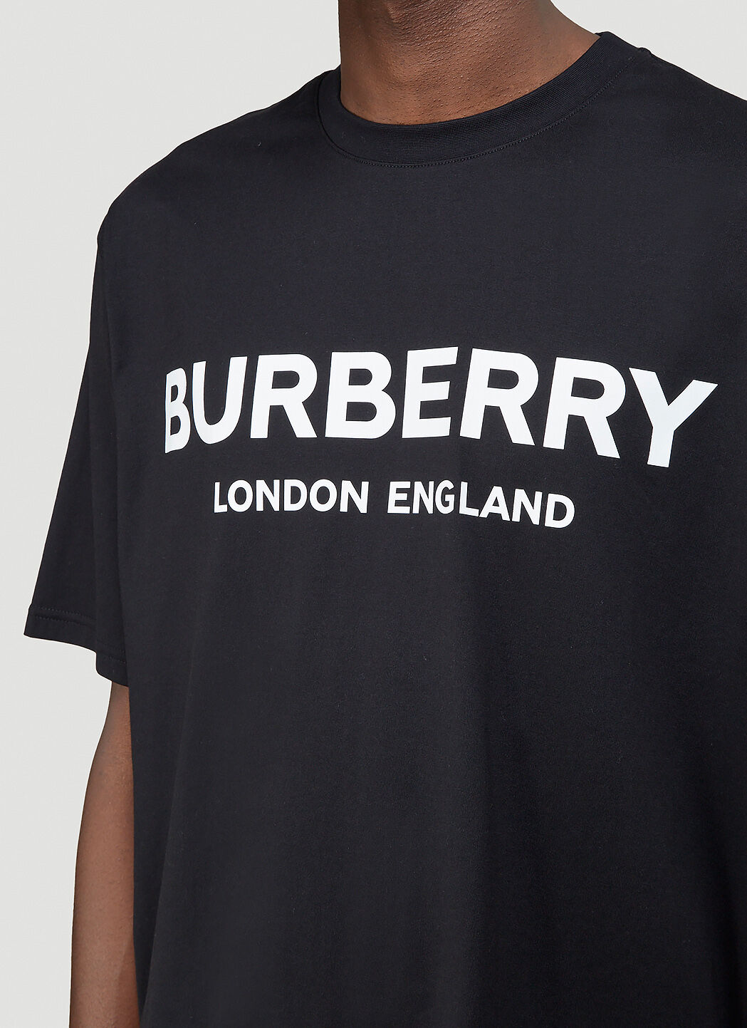 Burberry Letchford Logo T-Shirt in Black | LN-CC