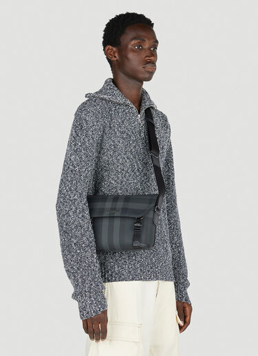 Burberry 라이트 크로스바디 백 블랙 bur0153057