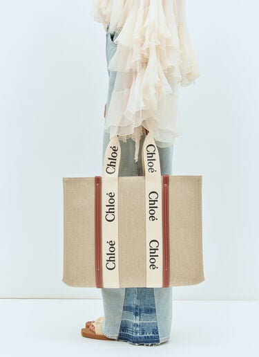 Chloé Large Woody Tote Bag Beige chl0258047