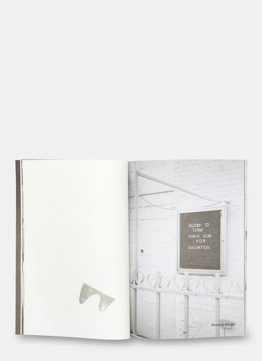 Books Zug Magazine No. 11 Black dbn0505113