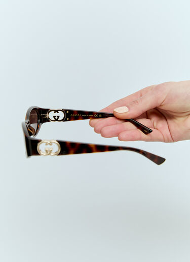 Oval Frame Sunglasses Gucci Oval Frame Sunglasses Brown gus0256011