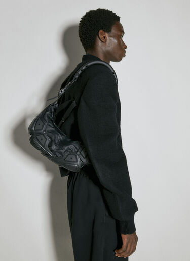 Spike Handle Small Half Moon Shoulder Bag Innerraum Spike Handle Small Half Moon Shoulder Bag Black inn0354003