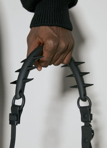 Spike Handle Small Half Moon Shoulder Bag Innerraum Spike Handle Small Half Moon Shoulder Bag Black inn0354003