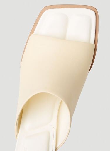 Les Ronde Carré Heeled Mules Jacquemus Les Ronde Carré Heeled Mules Cream jac0251060