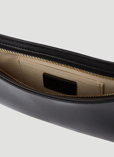 Le Bisou Perle Shoulder Bag Jacquemus Le Bisou Perle Shoulder Bag Black jac0254093