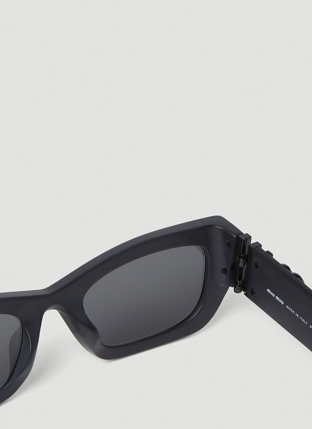 Miu Miu Women's' Glimpse Sunglasses in Black | LN-CC®