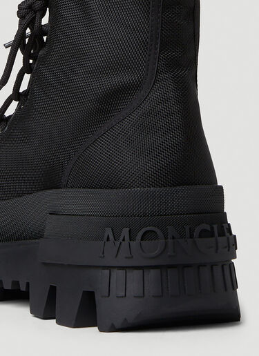 4 Moncler Hyke 디저틱스 앵클부츠 블랙 mhy0351002