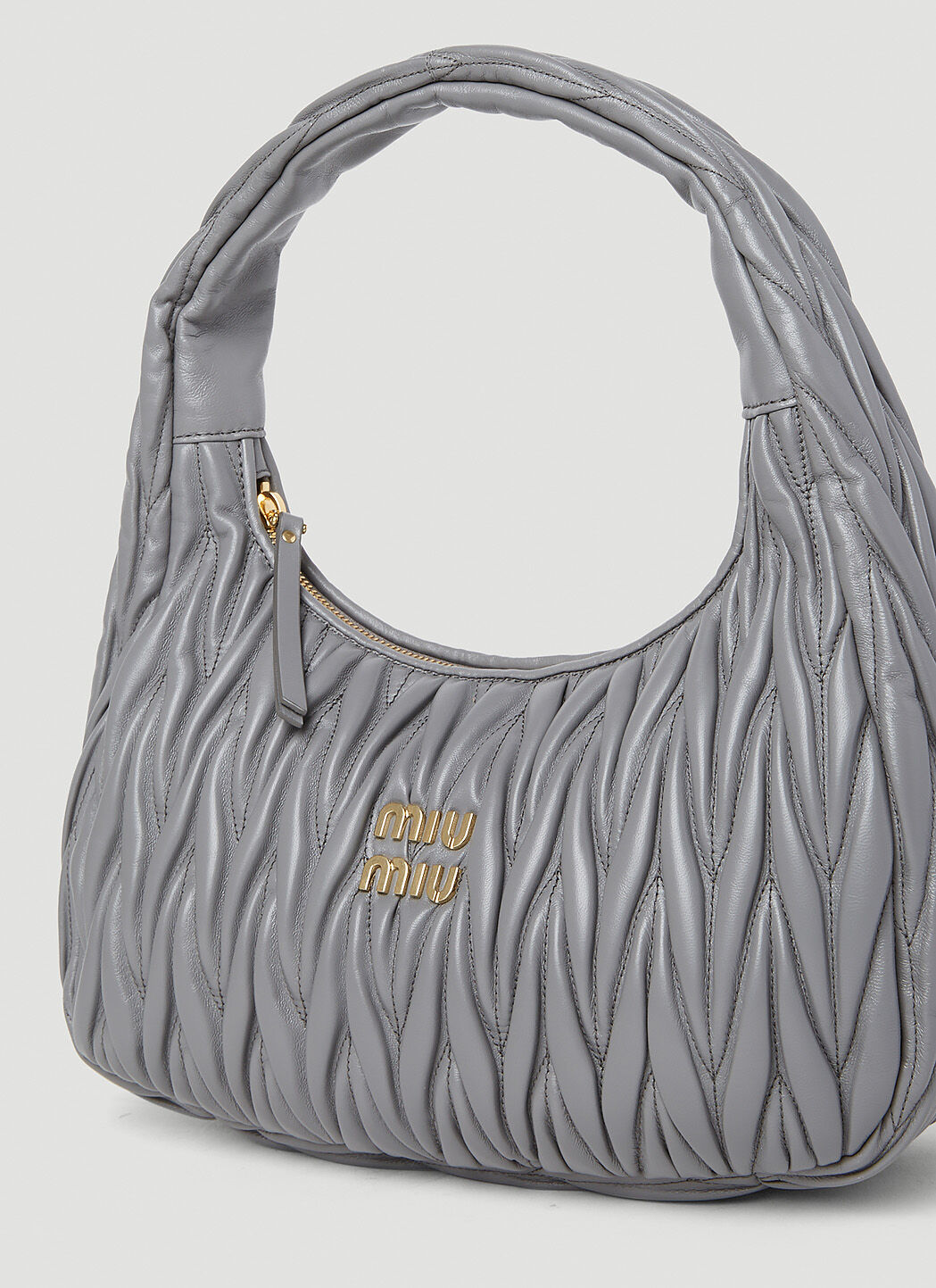 ハンドバッグ MIU MIU MATERASSE HOBO BAG Miu Miu Wander Matelassé Hobo Bag in Blue | LN-CC