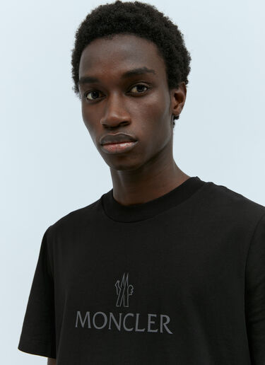 Moncler 로고 아플리케 티셔츠 블랙 mon0155007