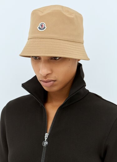Moncler Logo Patch Bucket Hat Beige mon0259023