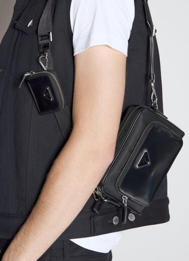 Re-Nylon & 브러시 마감 가죽 크로스바디 백 Prada Re-Nylon & 브러시 마감 가죽 크로스바디 백 블랙 pra0155030