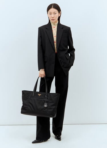 Re-Edition 1978 Re-Nylon 토트 백 Prada Re-Edition 1978 Re-Nylon 토트 백 블랙 pra0258048
