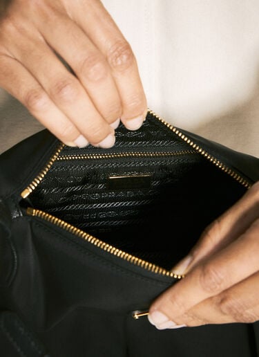 Re-Nylon Shoulder Pouch Prada Re-Nylon Shoulder Pouch Black pra0258051