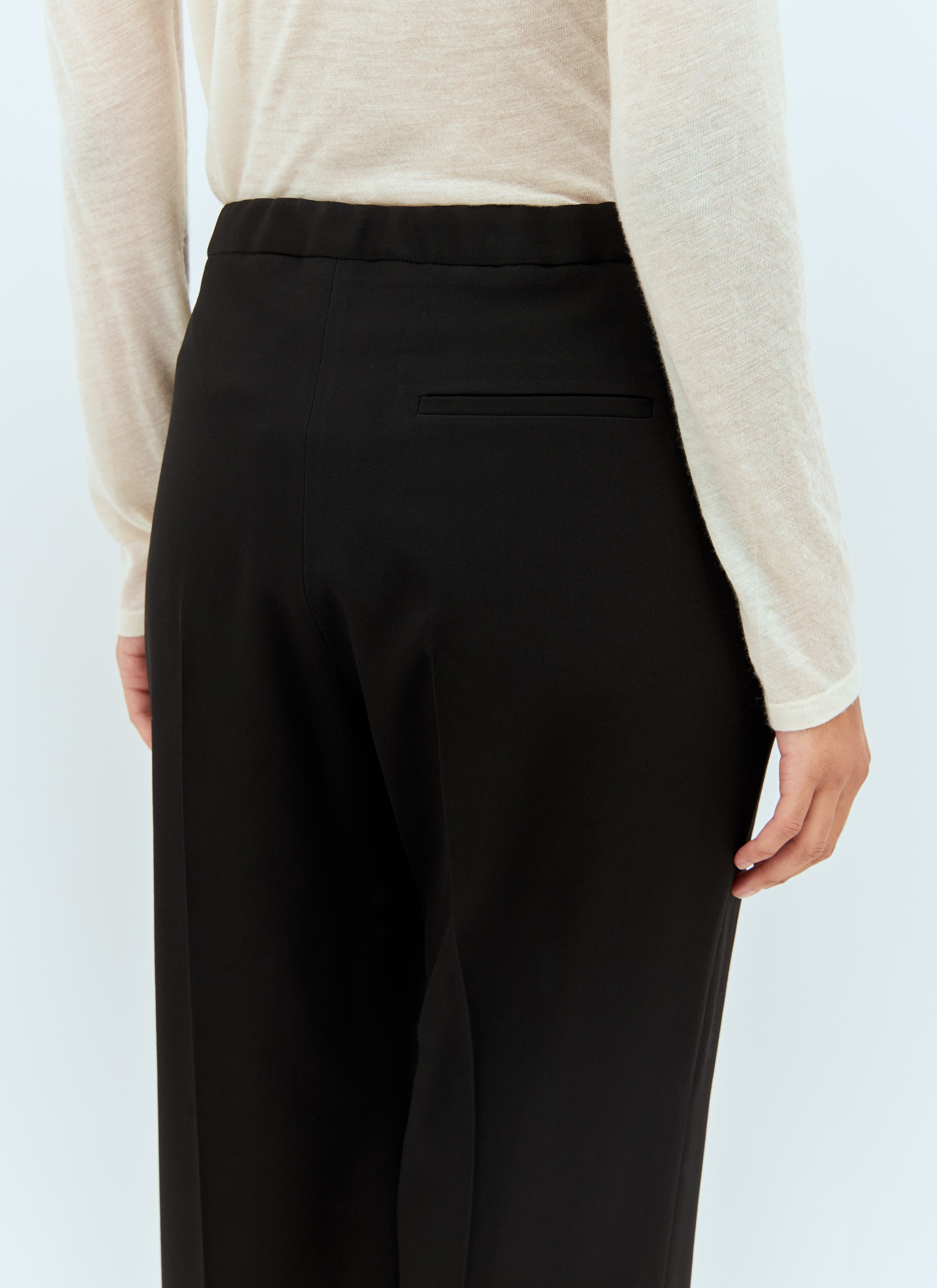 【送料&関税込】The Row Black Wool Jesse Pant THE ROW Jesse wool and silk-blend straight-leg pants | NET-A
