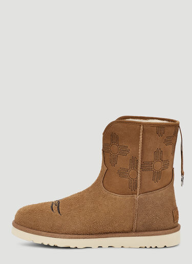클래식 쇼트 부츠 UGG x Children of the Discordance 클래식 쇼트 부츠 브라운 ugc0151002