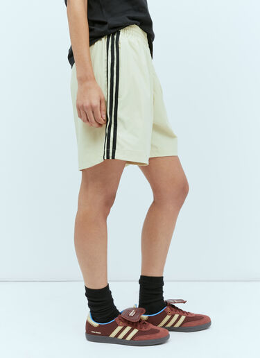 로고 자수 트랙 쇼츠 adidas by Wales Bonner 로고 자수 트랙 쇼츠 베이지 awb0354001