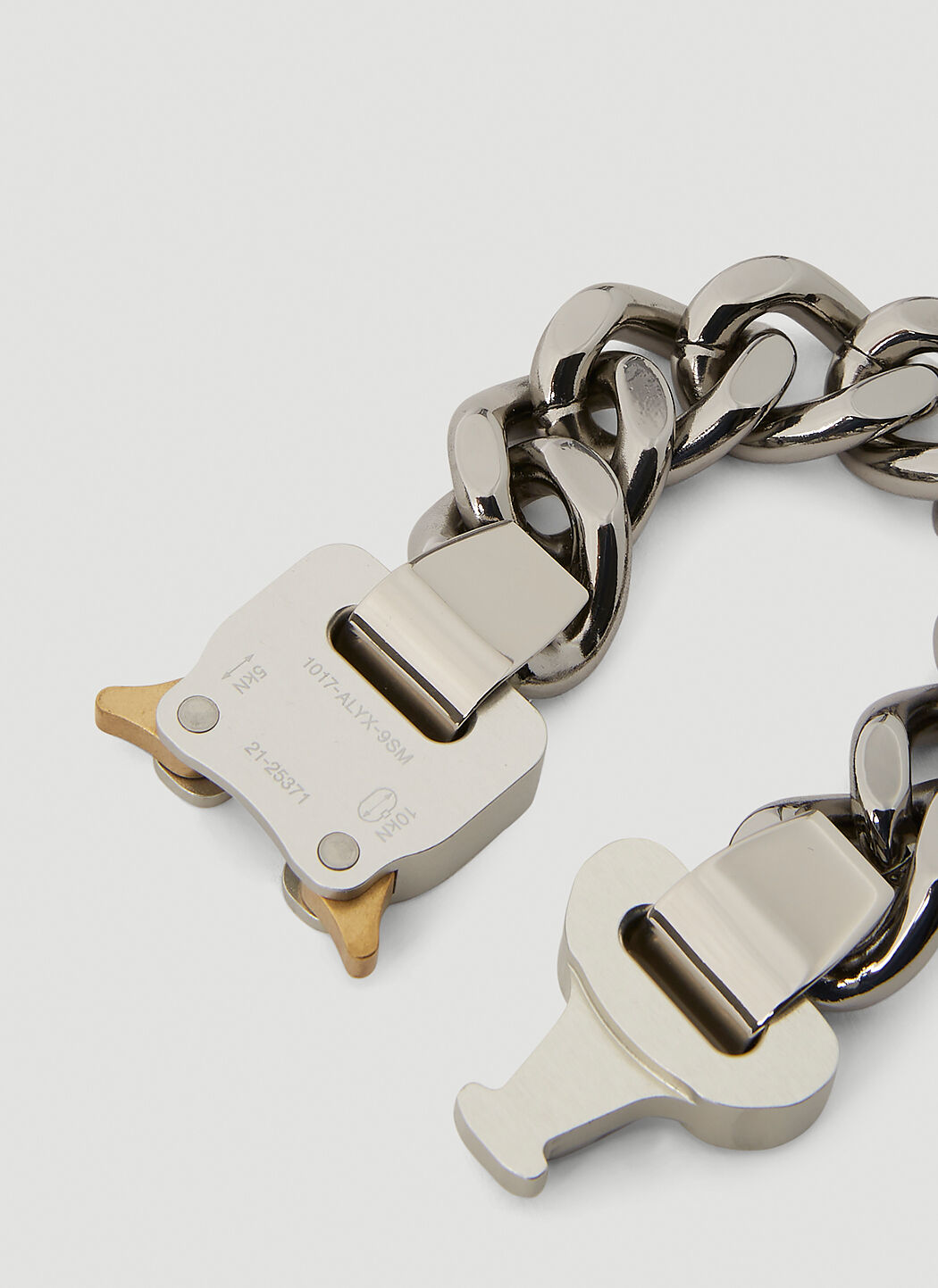 アクセサリー 1017 ALYX 9SM Rollercoaster Bracelet 1017 ALYX 9SM's Rollercoaster Bracelet is now available
