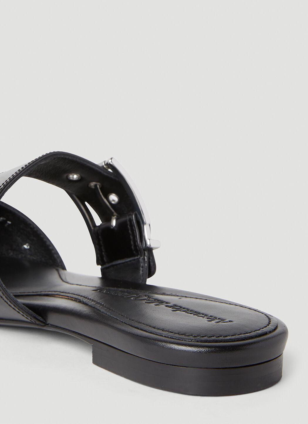 サンダル・ミュール alexander mcqueen SS23 MULE PUNK (733188_WHSWD5482) Alexander McQueen Punk Flat Mules in Black | LN-CC