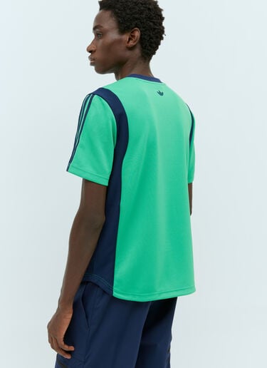 徽标贴花足球 T 恤 adidas by Wales Bonner 徽标贴花足球 T 恤 绿色 awb0354010