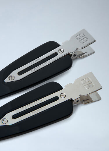 Set Of Two Logo Engraved Hair Clips Balenciaga Set Of Two Logo Engraved Hair Clips Black bal0261048