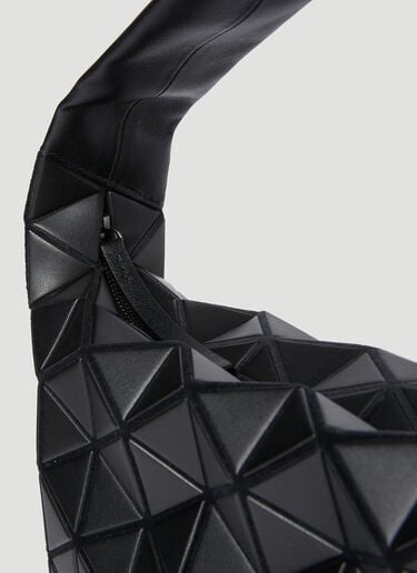 타원형 숄더백 Bao Bao Issey Miyake 타원형 숄더백 블랙 bao0252006