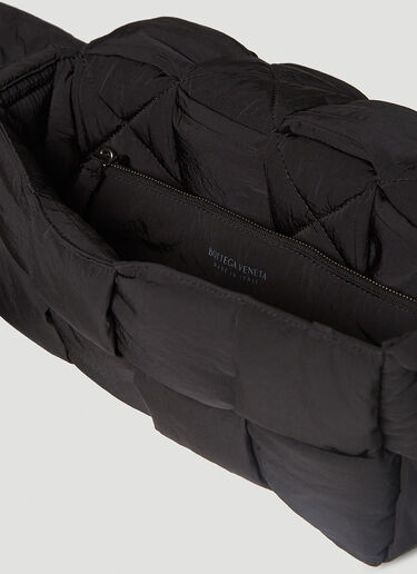 Bottega Veneta 패디드 테크 [카세트] 크로스바디 백 블랙 bov0145001