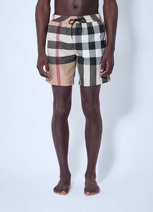 Burberry チェックスイムショーツ  ベージュ bur0159047