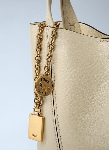 Small Spin Handbag Chloé Small Spin Handbag Beige chl0262047