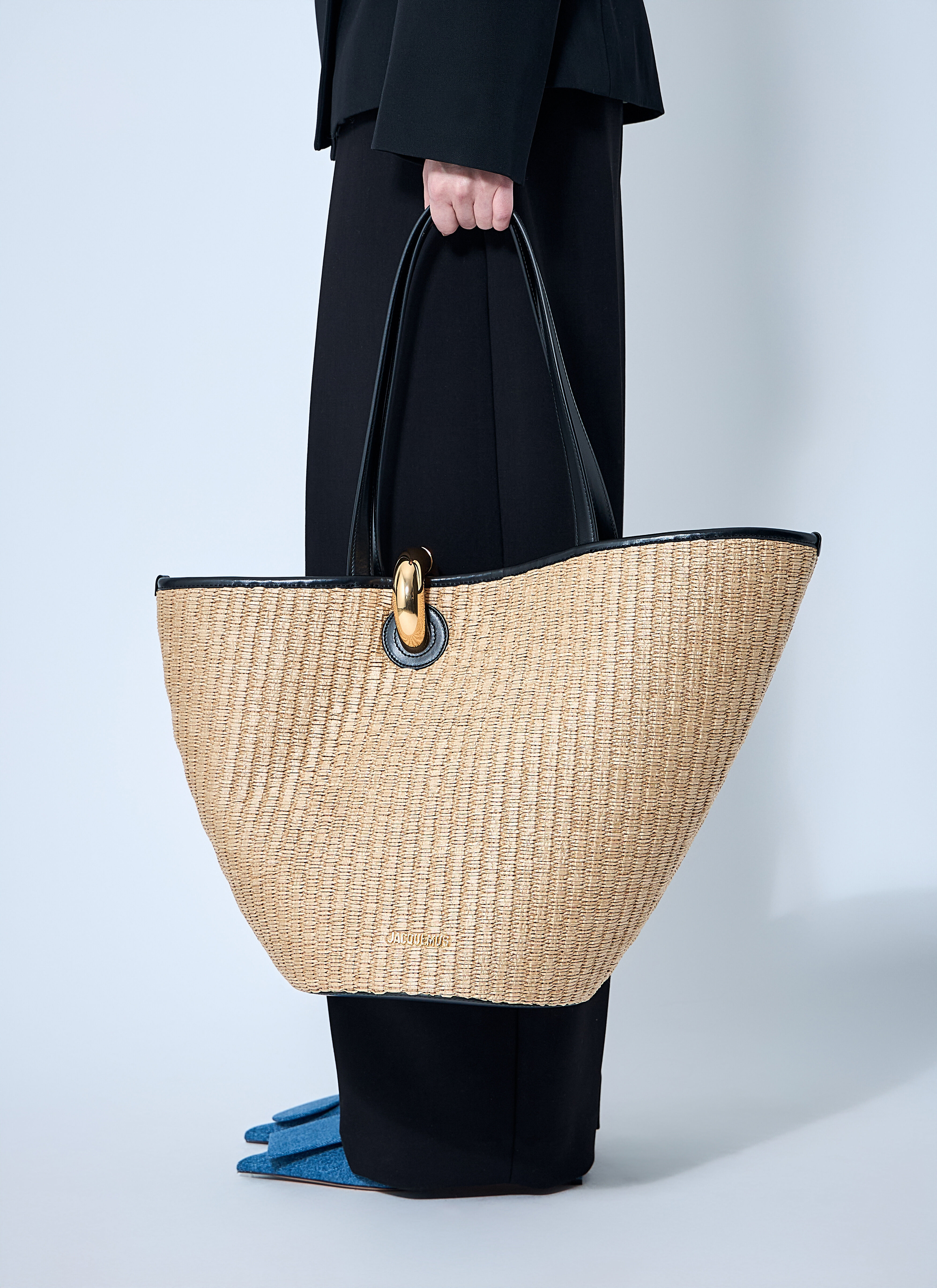 ハンドバッグ Jacquemus Le Bambola Moyen Bucket Bag Jacquemus Le Bambola Small leather bucket bag Jacquemus