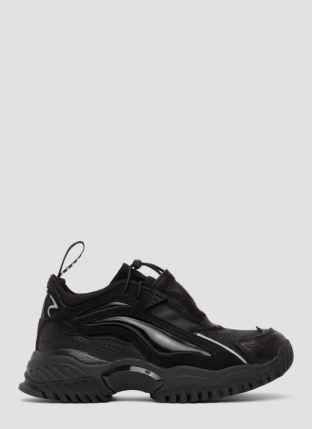 Aurora X Random Identities Aurora Skywalker Sneakers in Black | LN-CC