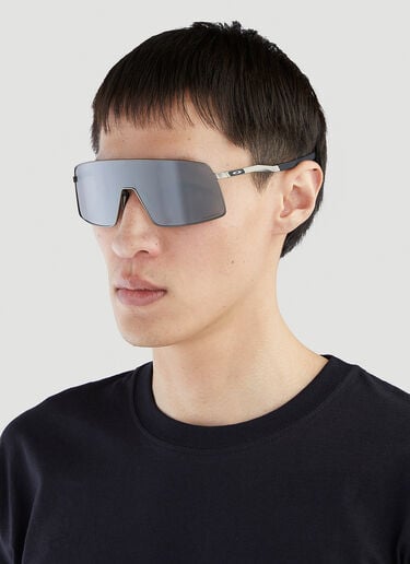Oakley 수트로 티 선글라스 그레이 lxo0151006
