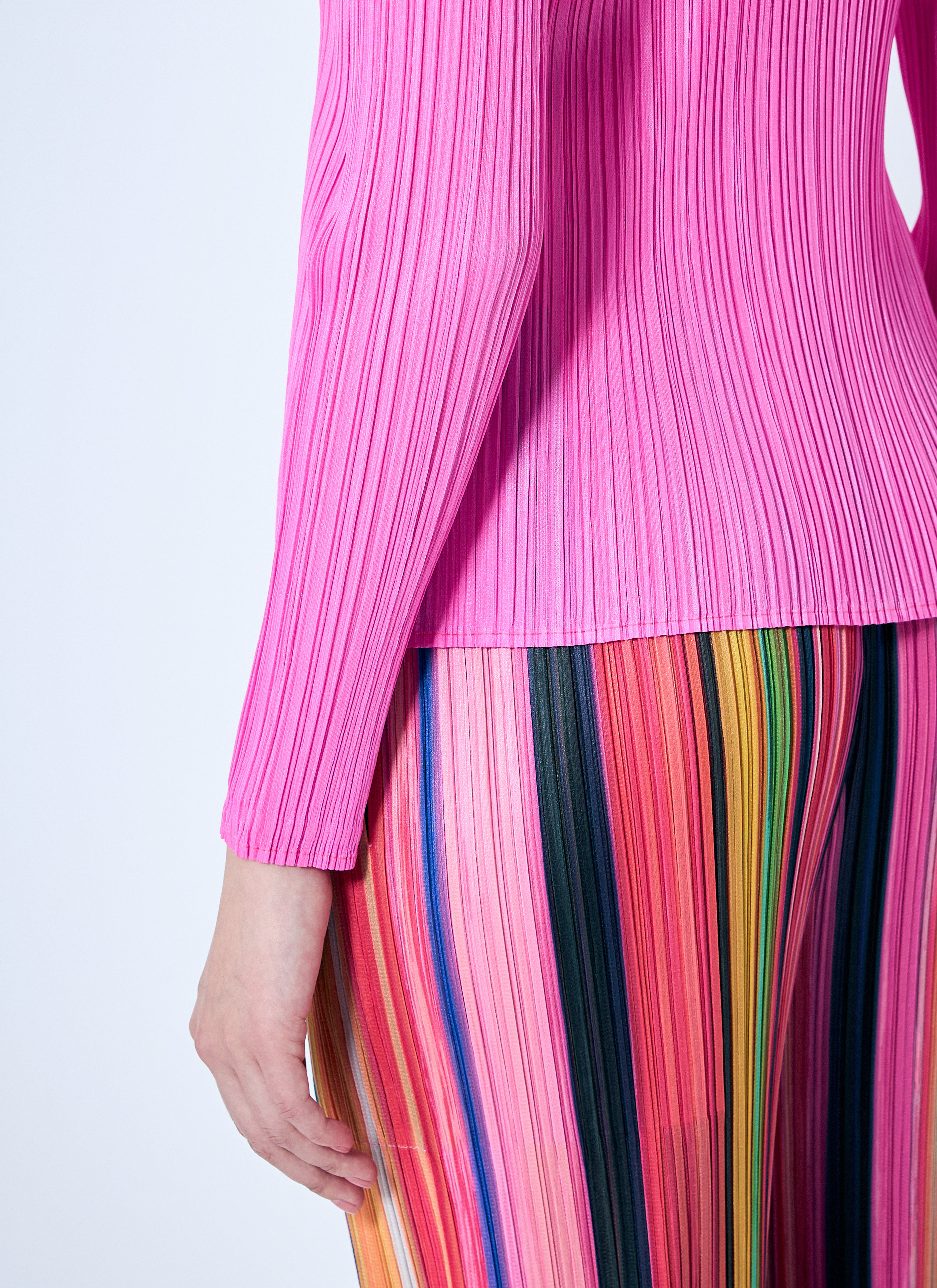SALEPLEATS PLEASE ISSE MIYAKEトップス ハイネック ISSEY MIYAKE Pleats Please Long Sleeve Top Fuchsia Pink Size