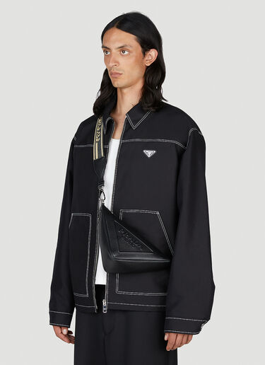 压纹三角斜挎包 Prada 压纹三角斜挎包 黑色 pra0152096