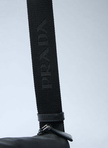Re-Nylon ミディアムショルダーバッグ Prada Re-Nylon ミディアムショルダーバッグ ブラック pra0162020