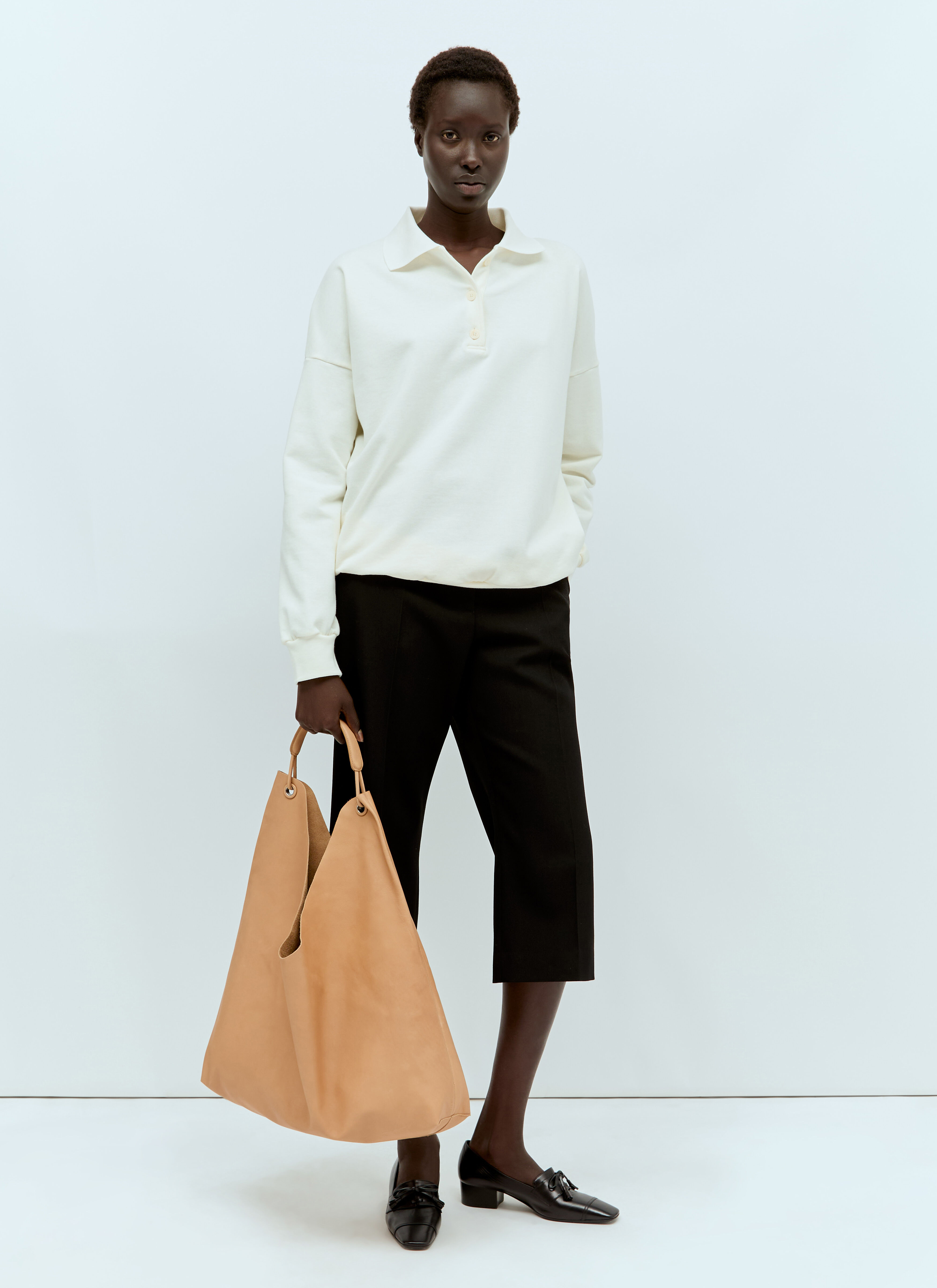 ショルダーバッグ・ポシェット The Row Bindle Tree bag Bindle Three Bag Brown in Leather – The Row