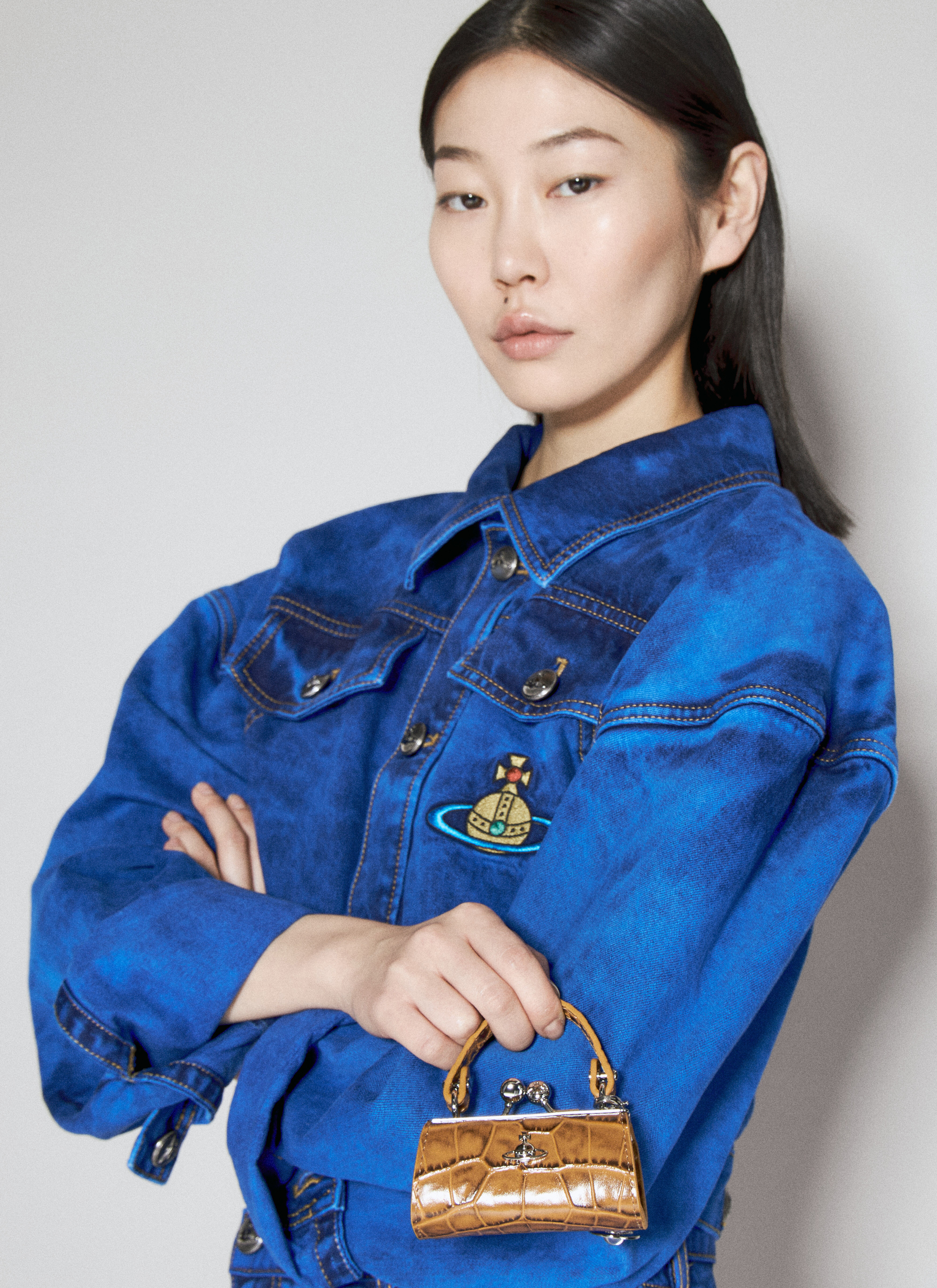 Vivienne Westwood正規品/送料関税込み CROCODILE MINI BAG Vivienne Westwood Women's' Crocodile Doll Mini Bag in Brown