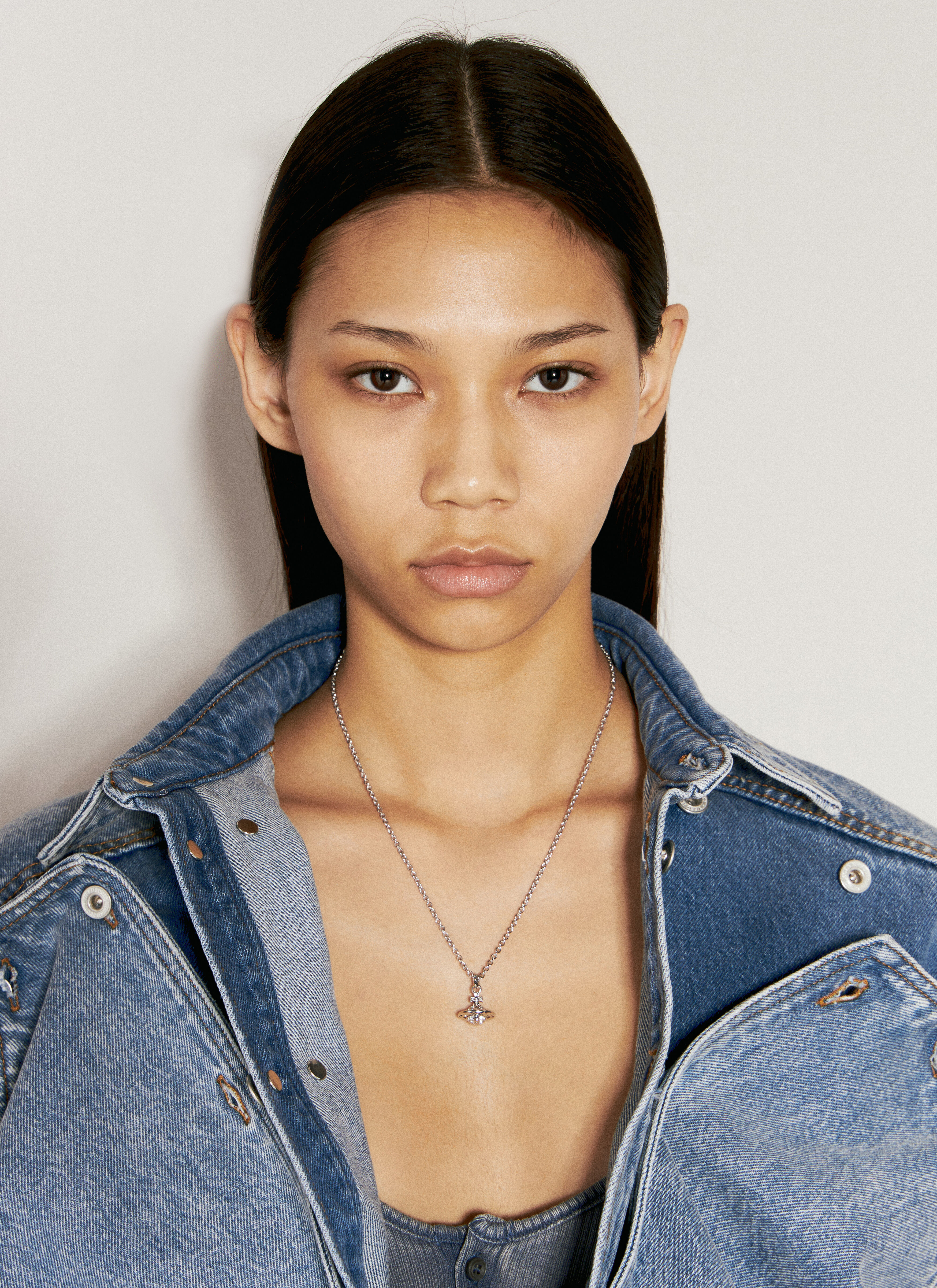 Vivienne Westwood Mayfair Small Orb Pendant Necklace en