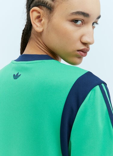 徽标贴花足球 T 恤 adidas by Wales Bonner 徽标贴花足球 T 恤 绿色 awb0354010